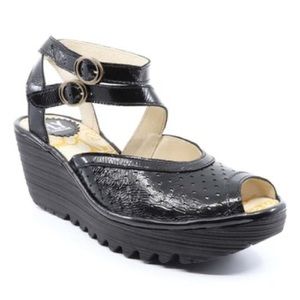 FLY London Luxor Yaxi Leather Sandal Sz 39 (8-8.5)